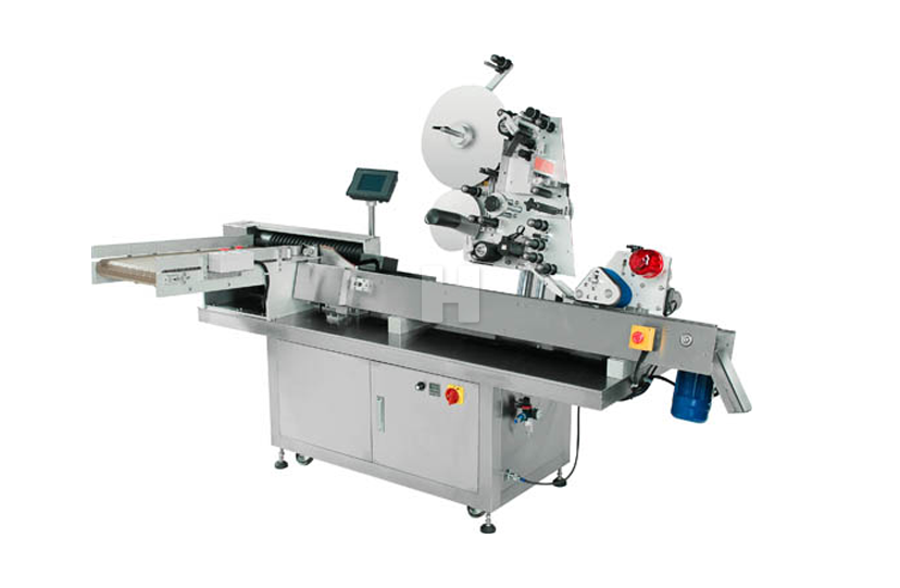 High-Speed Horizontal Round Bottle Labeling Machine